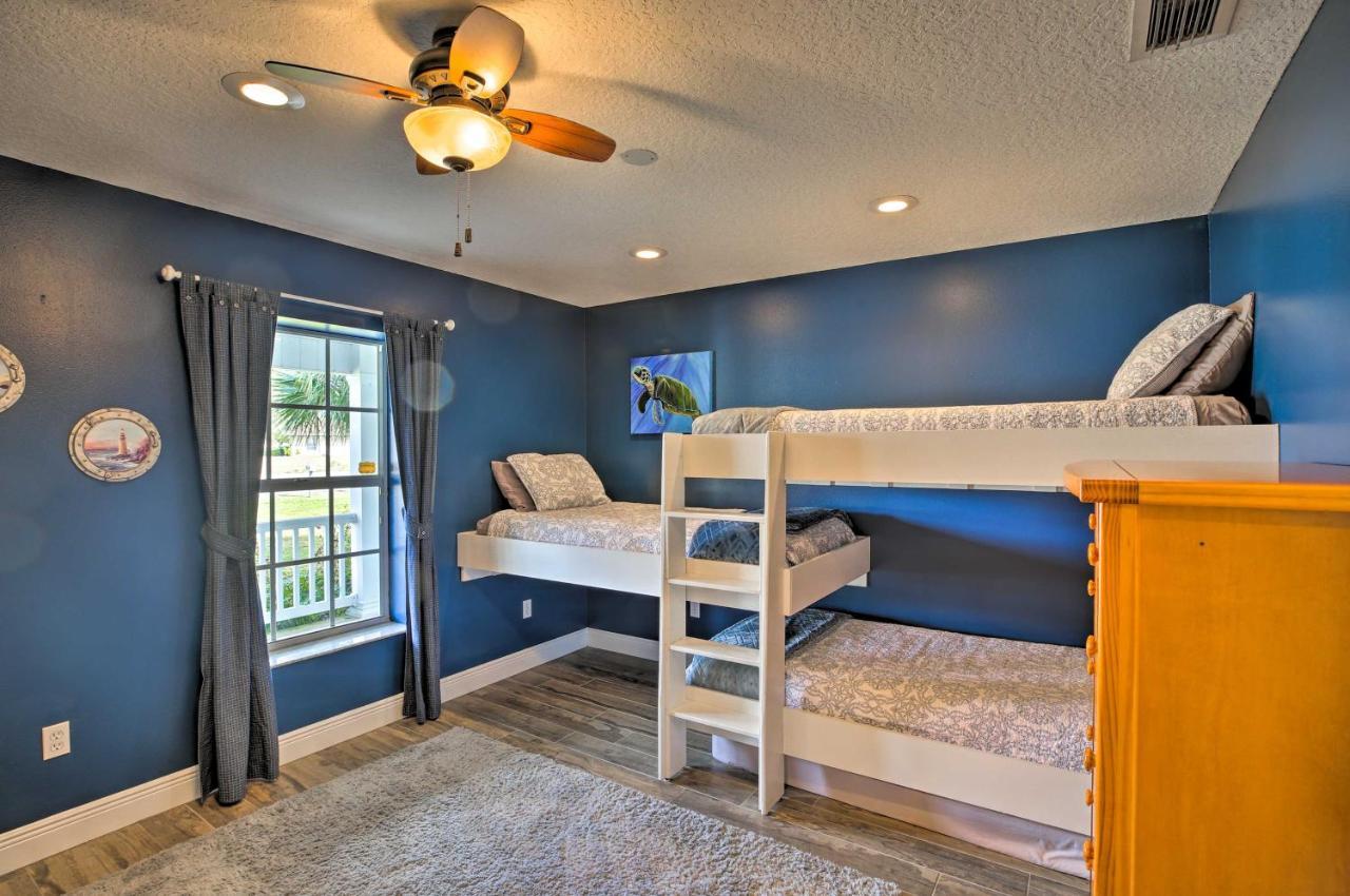 Waterfront Lake Placid Home With Dock And Fire Pit Экстерьер фото